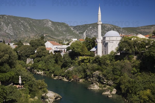 Historic centre with mosque and Neretva River