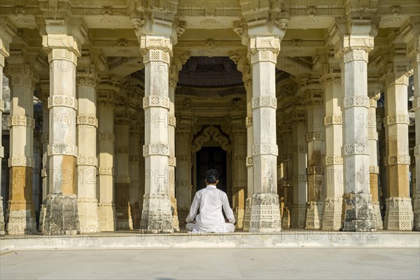 Jain pilgrim meditating