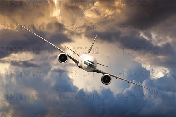 Cathay Pacific Boeing 777-367 ER in flight