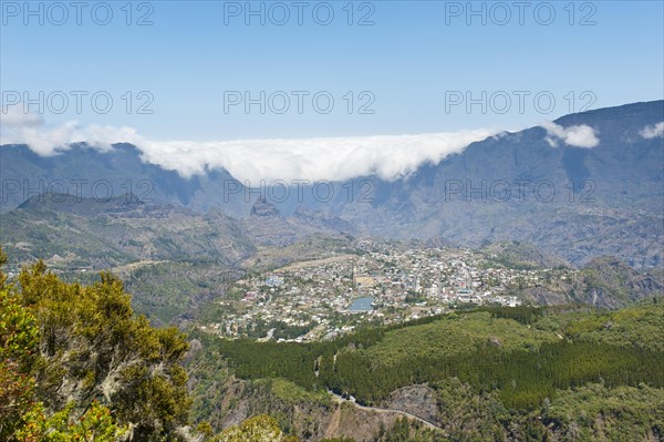 View over the city and the ForÈ‡t du Grand Matarum forest