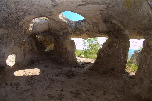 Cave in 'Cave City'