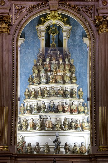 Chapel with figures and relics