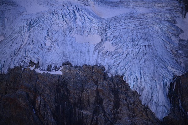 Sulzenauferner glacier