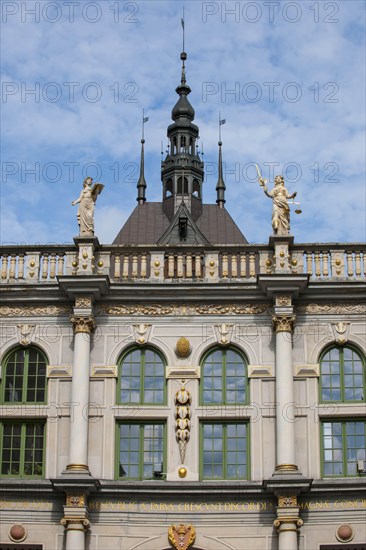Details of the Golden Gate
