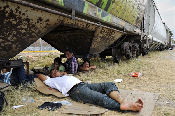 Illegal immigrants from Latin America on their way to the U.S.