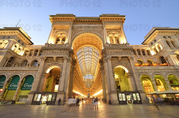 Triumphal Arch to the Cathedral Square