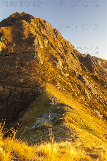 Rifugio Alpe della Colma mountain hut