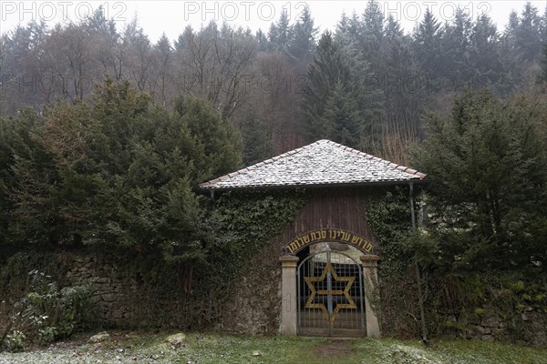 Hall cemetery