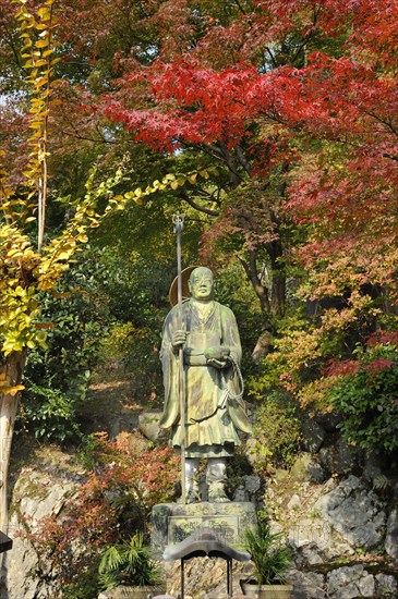 Sat May Ing Temple with a Buddha statue
