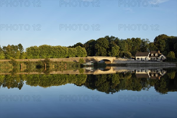 Houseboat on the Saone