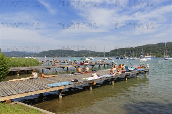 Maria Loretto bathing beach on Lake Woerthersee