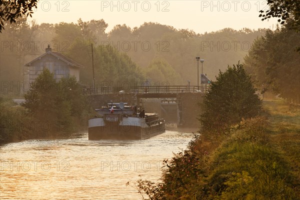 Early morning on the Canal des Vosges
