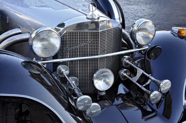 Excalibur Series IV Roadster