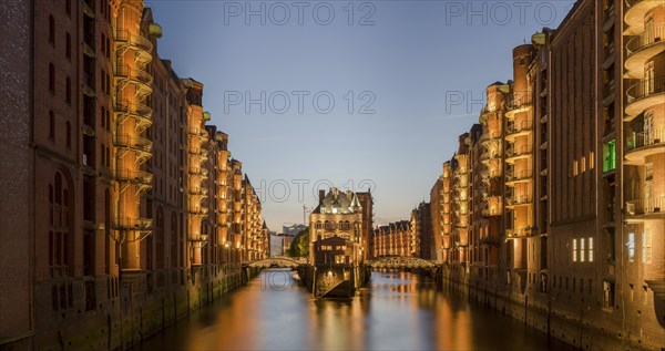 wasserschloss building seen from the Poggenmuhlenbruecke bridge