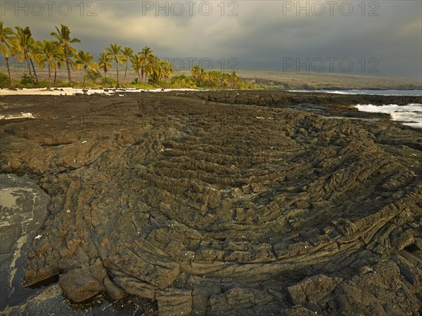 Cold lava on the coast of Pu'uhonua o Honaunau