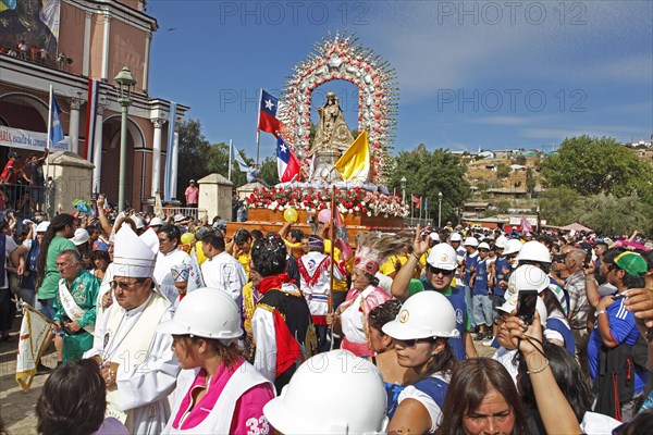 Procession of the Virgen del Rosario