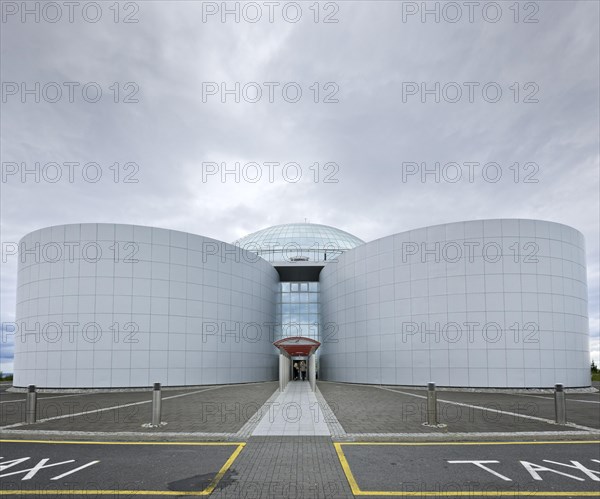 Entrance to the hot water storage and Perlan restaurant