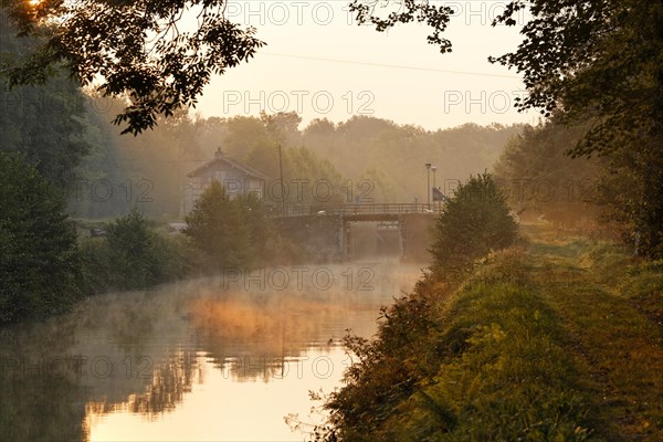Early morning on the Canal des Vosges