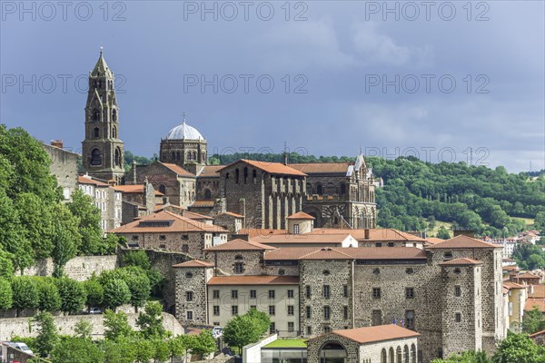 View over the historic centre to the Cathedral
