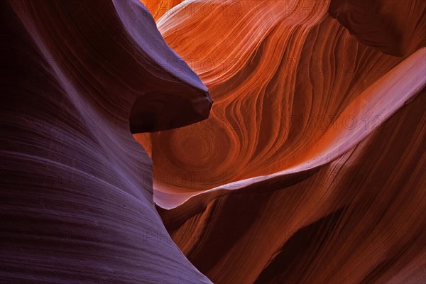 Sandstone formations in Lower Antelope Canyon