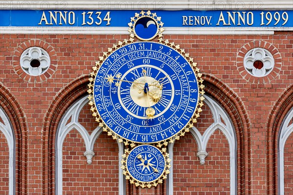 Clock on the House of the Blackheads in Town Hall Square