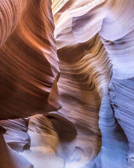 Lower Antelope Canyon