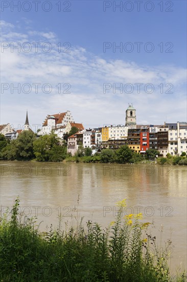 Historic centre with castle and Inn river