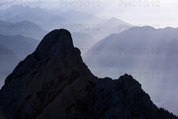 Blue hour with Gehrenspitze peak in the foreground