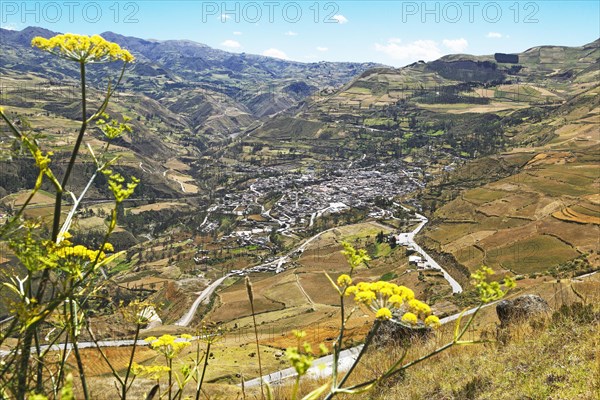 View of the town of Alausi