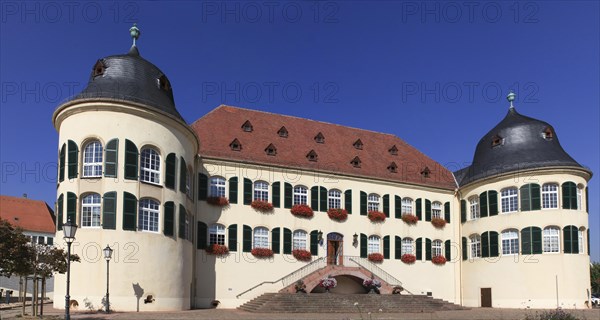 Bergzabern Palace