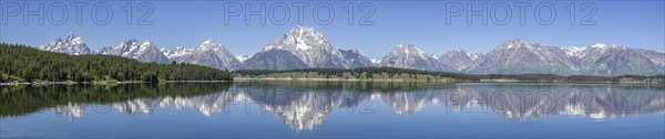 View of Grand Teton National Park from Oxbow Bend
