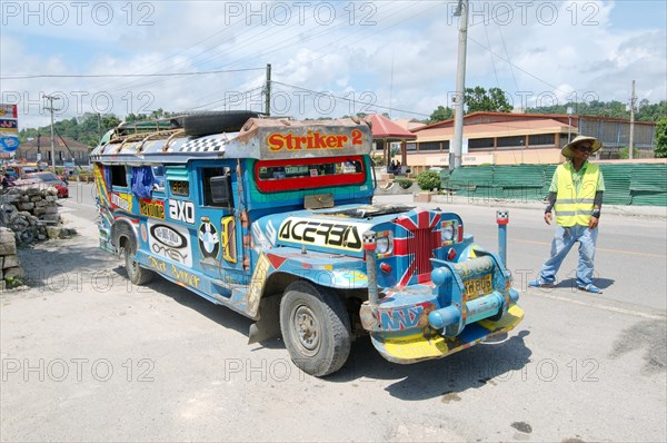 Jeepney bus