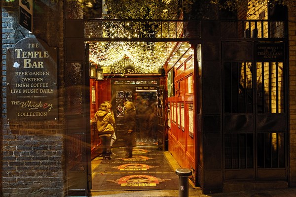 People standing in hallway at The Temple Bar