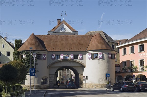 Linzer gate from 1430