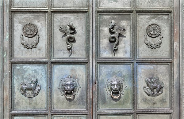 Door knocker at the entrance portal