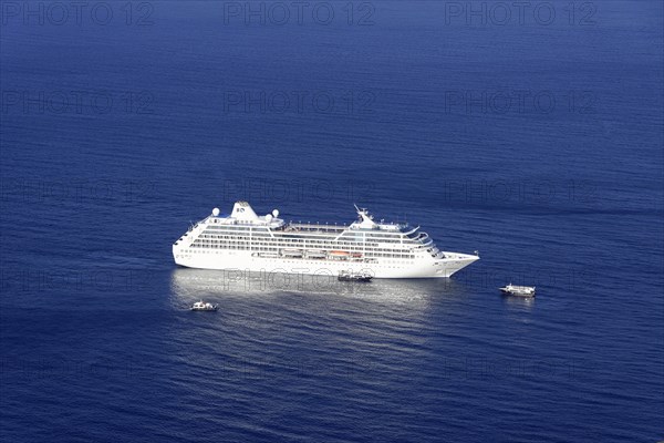 Cruise ship OCEAN PRINCESS