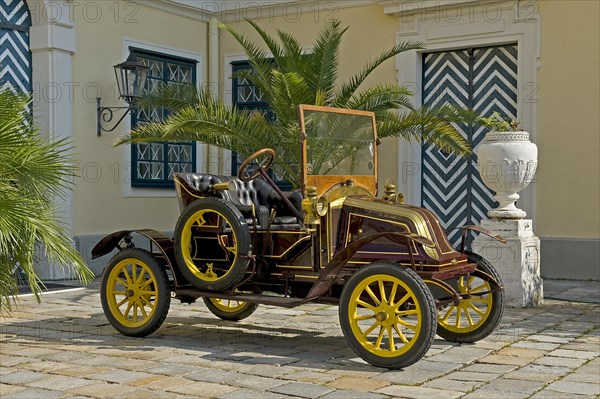 Antique car