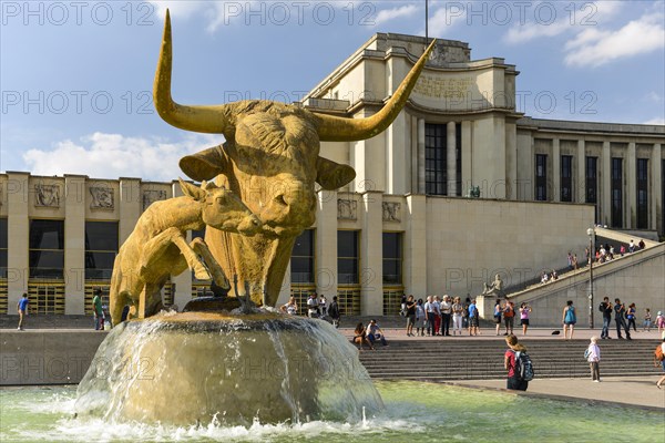 Bronze sculpture of the bull and the deer by Paul Jouve front of the Palais de Chaillot