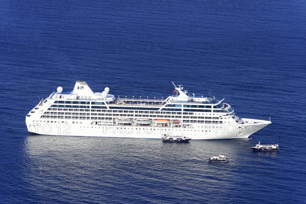 Cruise ship OCEAN PRINCESS
