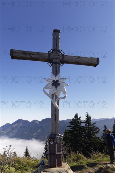 Summit cross