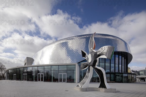 Stage Theater an der Elbe with cloud reflection
