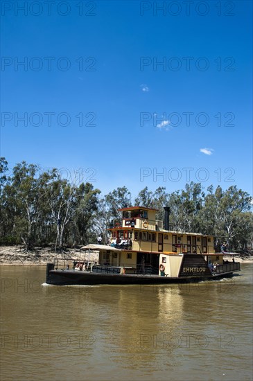 Old steamer on the Murray river
