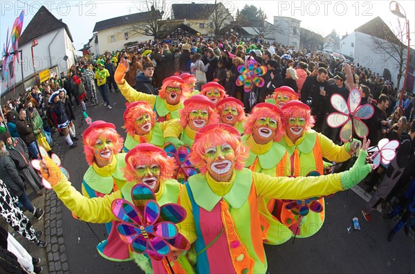 Fat Thursday carnival parade