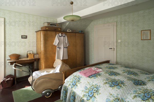 Parents' bedroom