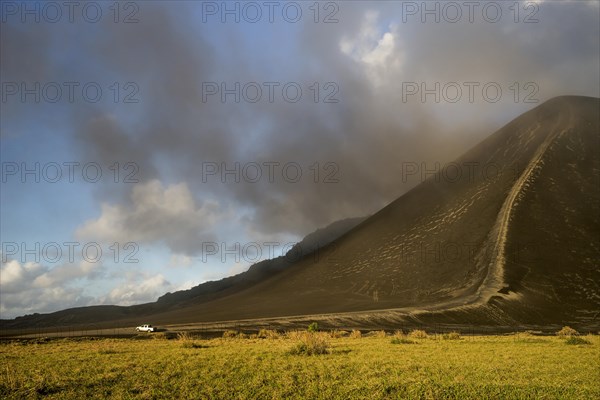 Car crossing Ash Plain