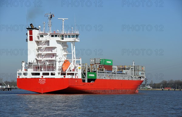 Container ship