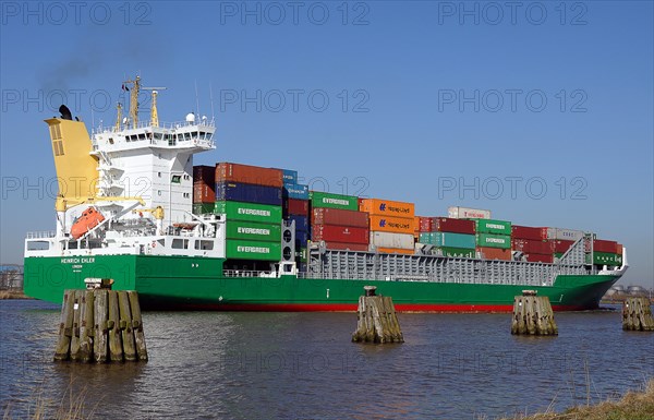 Container ship