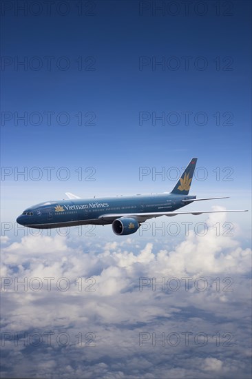 VN-A150 Vietnam Airlines Boeing 777-2Q8 ER in flight