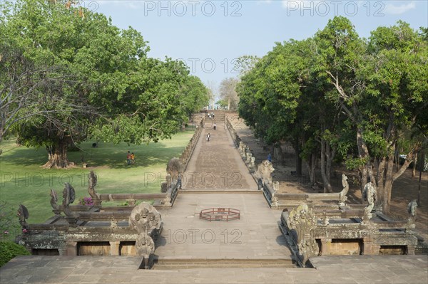 The processional way and the first Naga bridge