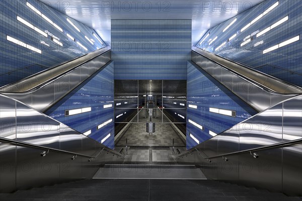 Uberseequartier U-Bahn station